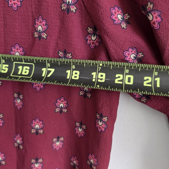 Tuckernuck Women's Mulberry Half Drop Schuyler Long Sleeve Blouse Size Medium - Picture 6 of 7